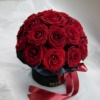 czerwone Roze w pudelku