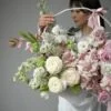 kosz kwiatów, kwiaty na dzień kobiet 8 marca dostawa kwiatów warszawa