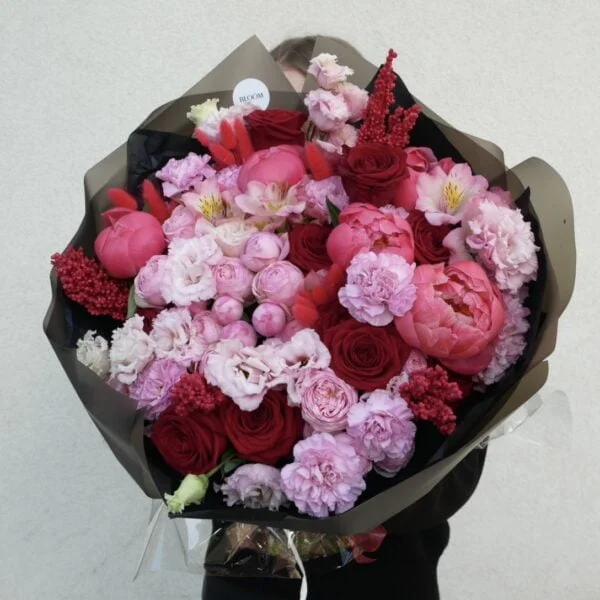 bukiet z kwiatów czerwony różowy z dostawą w warszawie