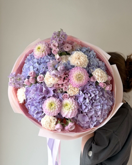 Bukiet Serene Blooms medium