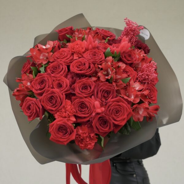 BUKIET Z CZERWONYCH KWIATÓW, bouquet red flowers