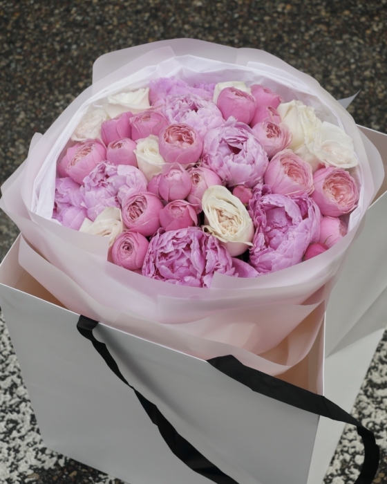 Peonylover in bag