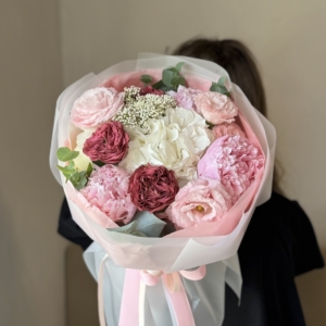 Róża galazkowa eustoma