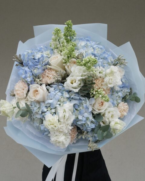 bukiet z niebieskich kwiatów large