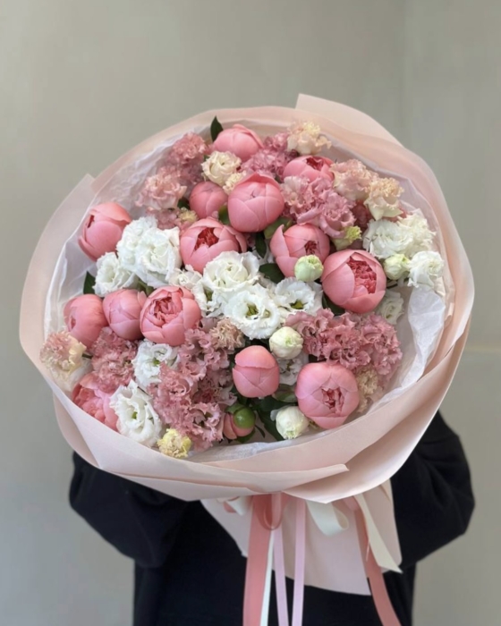 piwonia i eustoma bukiet