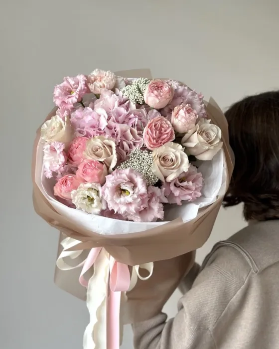 Bukiet Blush of Love s