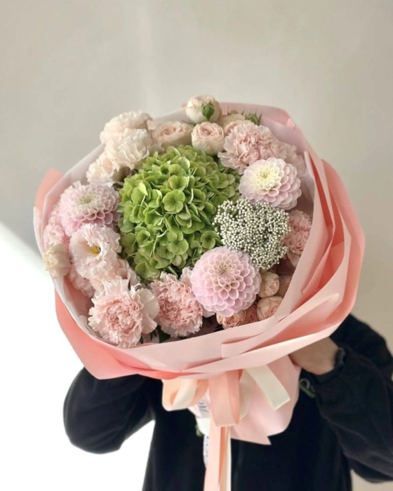 Soft kiss small