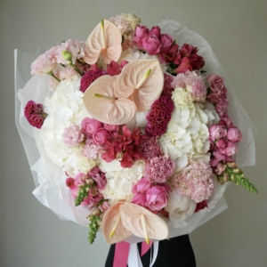 bukiet-blooming-kiss