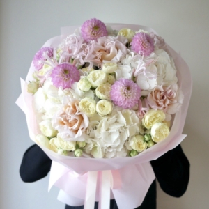 Bukiet Buttercream & Blush tlo